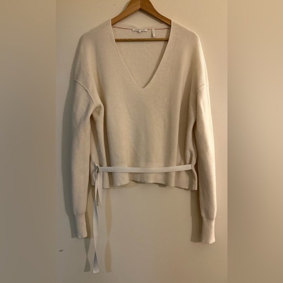 Helmut Lang Cotton/Cashmere V-Neck Sweater in Ivory. Size XS - Picture 3 of 9